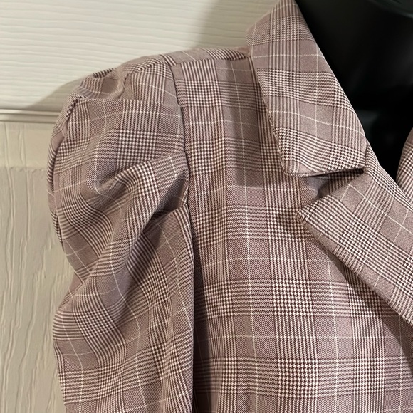 Hot & Delicious mauve pink plaid trench coat, size large, NWT. - Picture 3 of 13